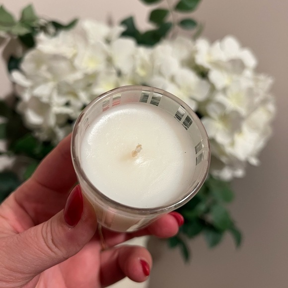 NEST NEW YORK • SCENTED CANDLE • NEW YORK - Picture 4 of 6